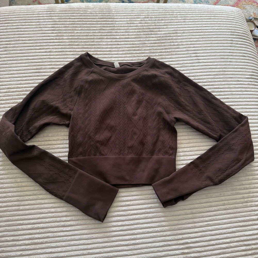 Joylab brown cable knit long sleeve activewear top